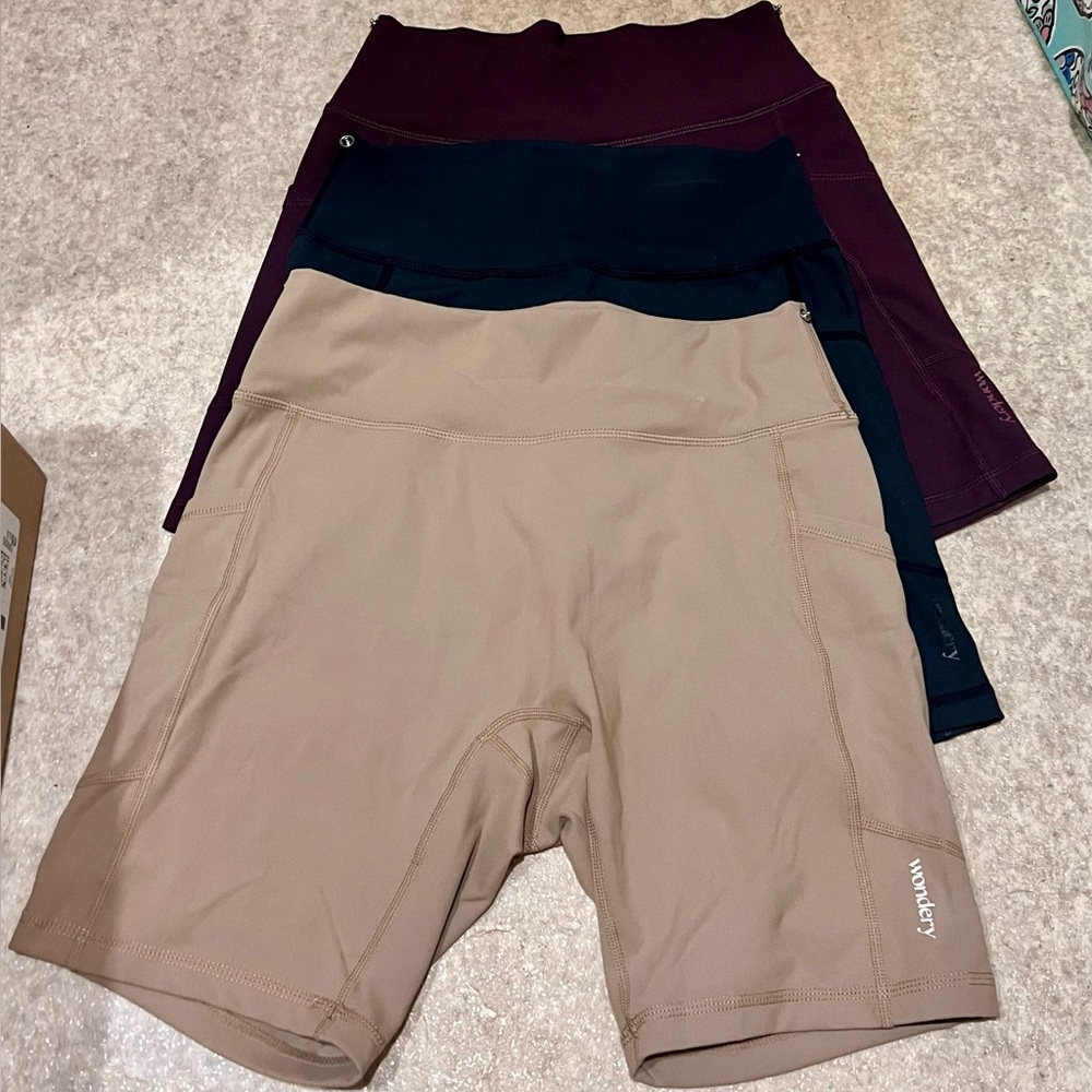 Wondery Shorts Set Of 3 Small, Small, Medium